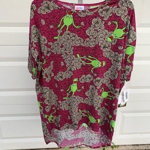 Disney LulaRoe Kermit the frog pattern top. NWT